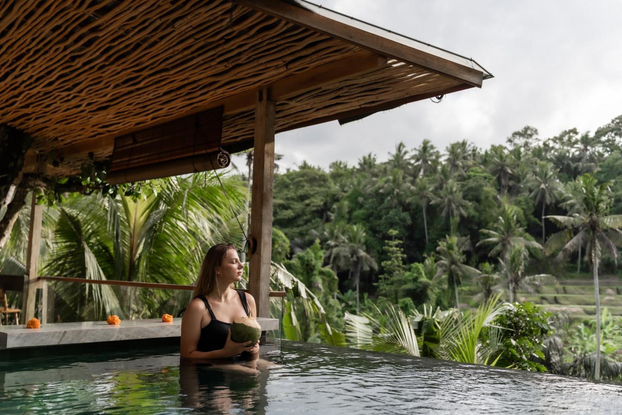 Ubud Riverside Villa Экстерьер фото